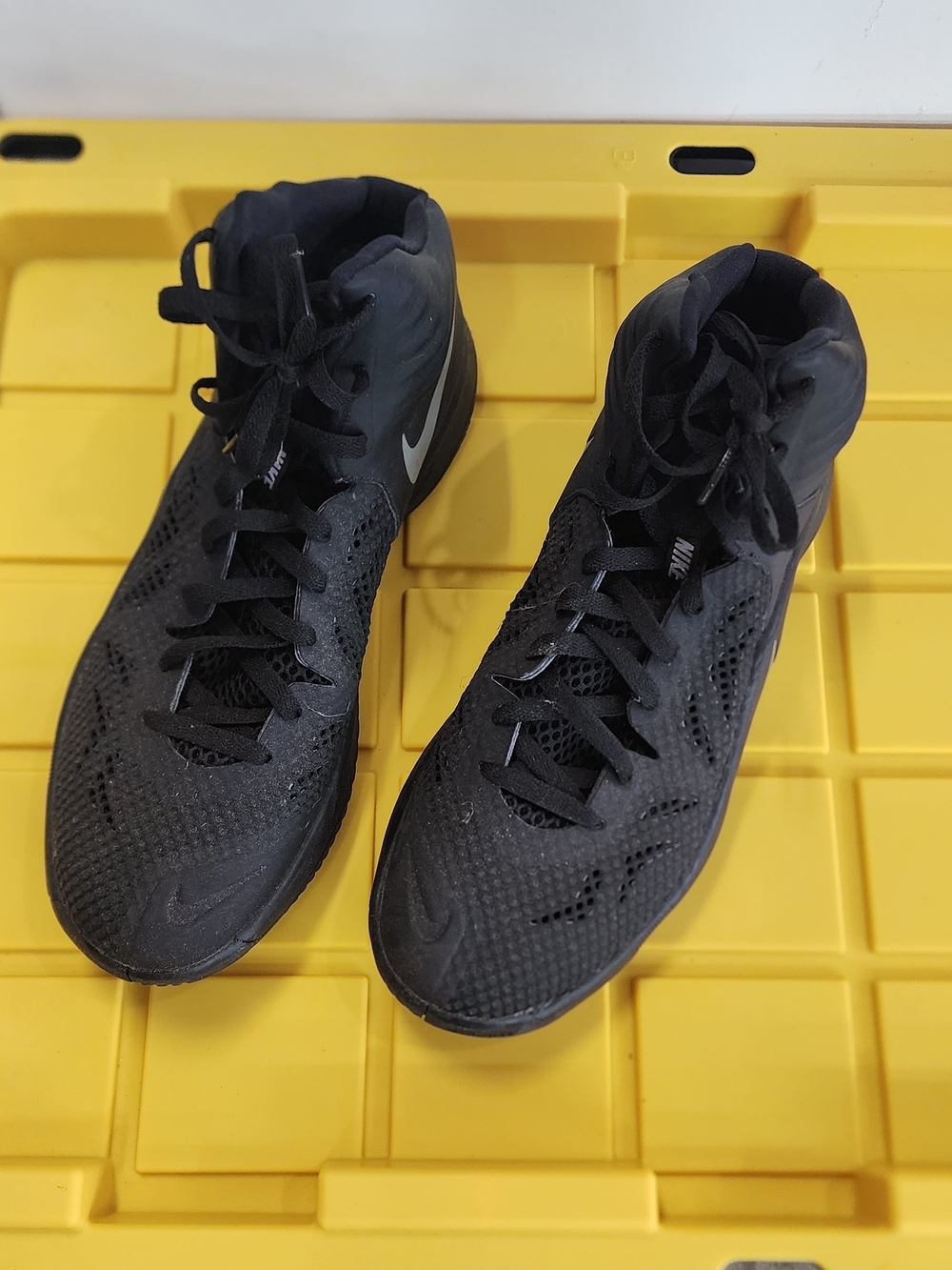 Nike Men’s Black High-Top Training Shoes.